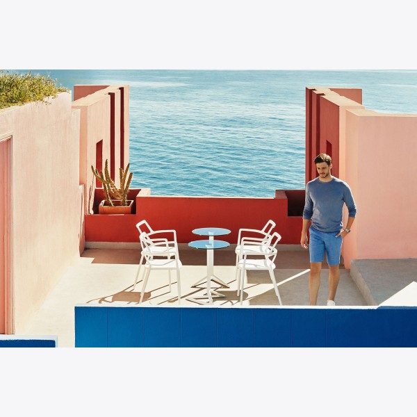 DELTA CHAIR WITH ARMRESTS 883